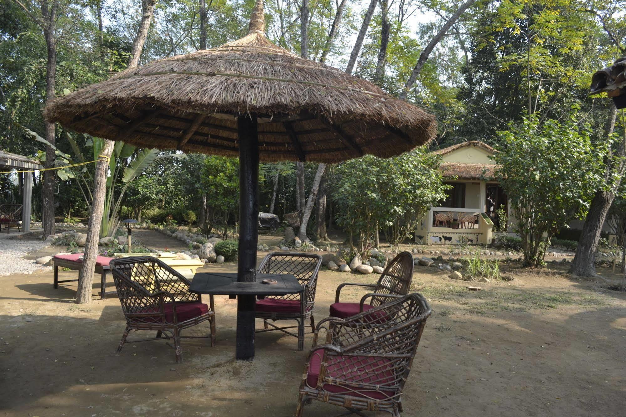 Machan Country Villa Kumarwarti Екстер'єр фото