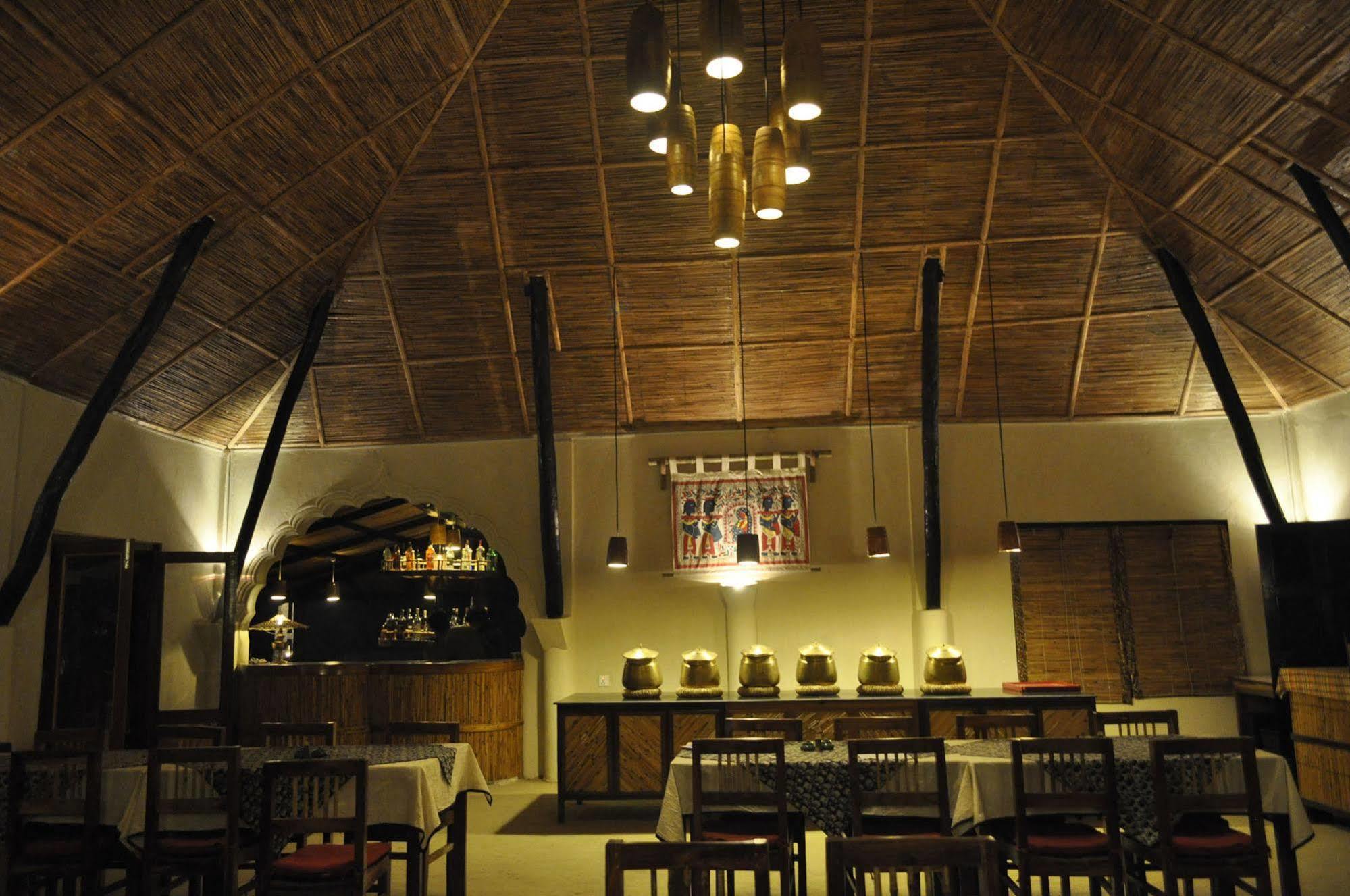 Machan Country Villa Kumarwarti Екстер'єр фото